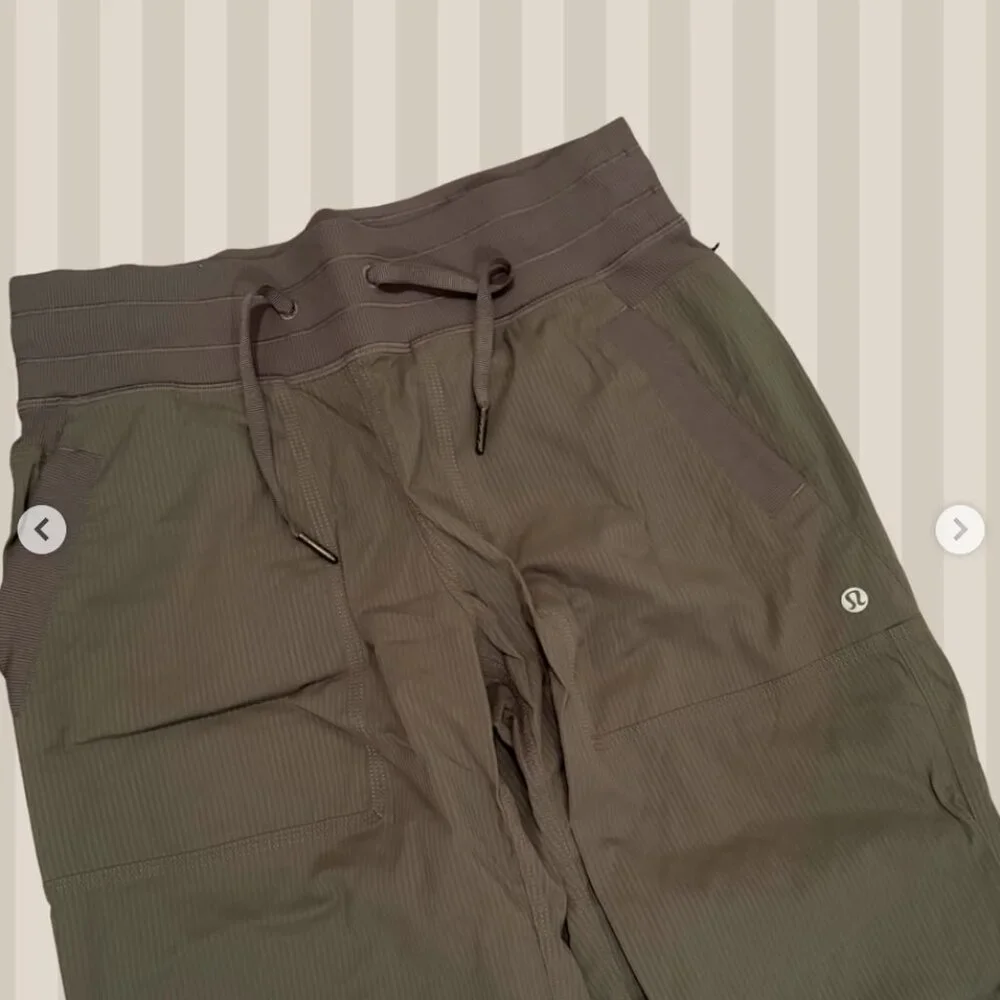 Lululemon dance pants - Green Size: 6 (Regular) - Picture 5 of 6